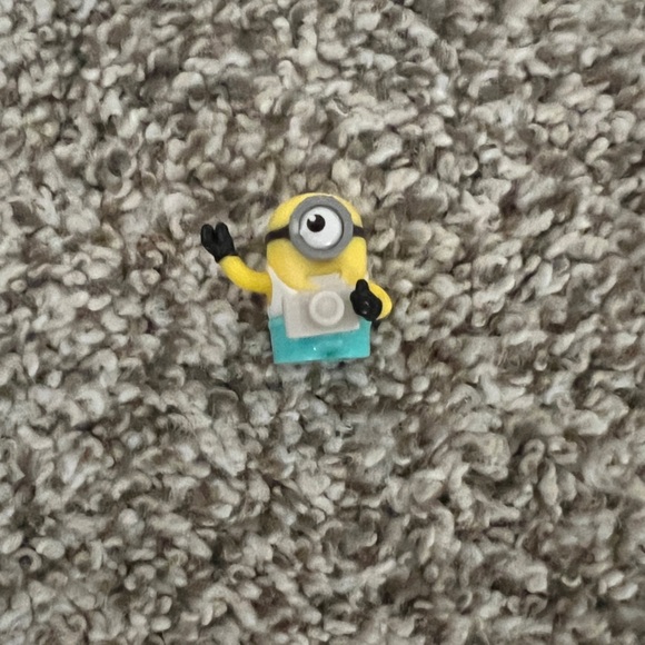 Bundle of Minions toys/stuffy - Picture 6 of 10